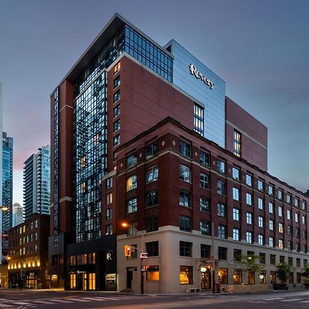 Revery Toronto Downtown, Curio Collection By Hilton Dış mekan fotoğraf